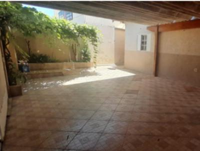 Casa para Venda, em Limeira, bairro Jardim Parque Novo Mundo, 4 dormit�rios, 3 su�tes